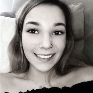 Meet your Posher, Allie